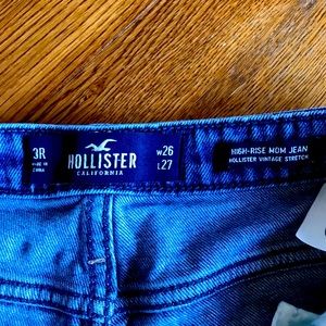 Hollister high waisted Mom jeans